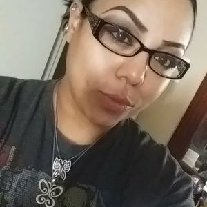 Meet your Posher, Angie